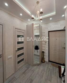 1-к квартира, вторичка, 43м2, 9/9 этаж