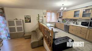 3-к квартира, вторичка, 135м2, 2/4 этаж