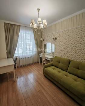 3-к квартира, вторичка, 113м2, 1/7 этаж