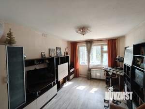 2-к квартира, вторичка, 60м2, 1/10 этаж