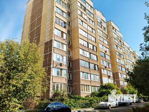 2-к квартира, вторичка, 60м2, 1/10 этаж