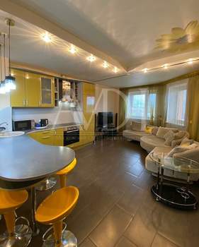 2-к квартира, вторичка, 65м2, 8/9 этаж