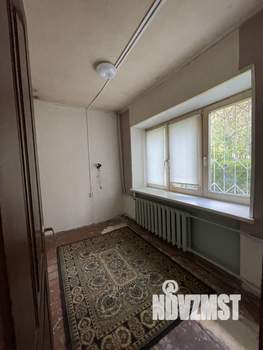 2-к квартира, вторичка, 32м2, 1/4 этаж