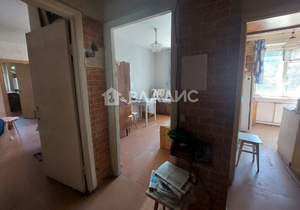 4-к квартира, вторичка, 62м2, 5/5 этаж
