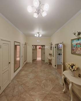 3-к квартира, вторичка, 113м2, 1/7 этаж