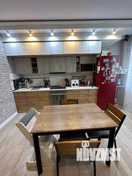 2-к квартира, вторичка, 64м2, 7/17 этаж