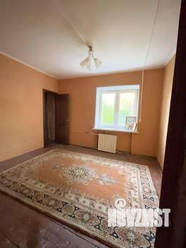 2-к квартира, вторичка, 32м2, 1/4 этаж