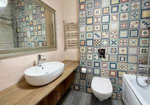 2-к квартира, вторичка, 74м2, 1/7 этаж