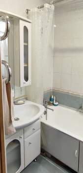 3-к квартира, вторичка, 63м2, 3/5 этаж