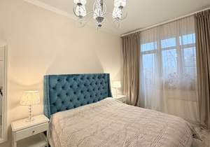 2-к квартира, вторичка, 74м2, 1/7 этаж