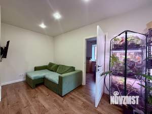 2-к квартира, вторичка, 42м2, 1/5 этаж