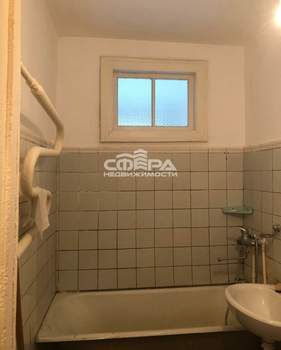 2-к квартира, вторичка, 42м2, 5/5 этаж