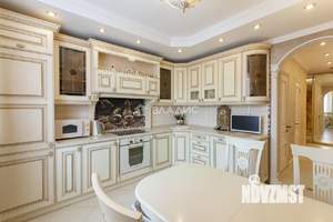 2-к квартира, вторичка, 63м2, 14/16 этаж