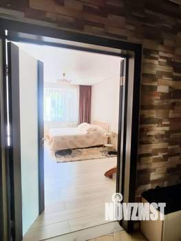 2-к квартира, вторичка, 76м2, 1/10 этаж