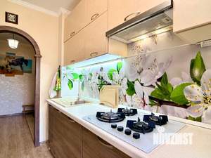 2-к квартира, вторичка, 52м2, 1/5 этаж