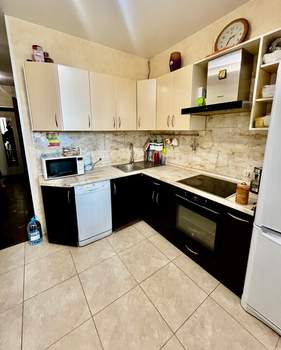 2-к квартира, вторичка, 65м2, 10/19 этаж