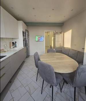 3-к квартира, вторичка, 65м2, 8/17 этаж