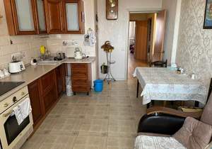 2-к квартира, вторичка, 85м2, 9/14 этаж