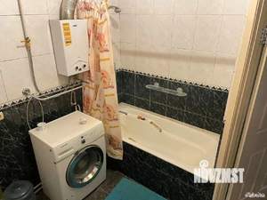 3-к квартира, вторичка, 74м2, 1/3 этаж